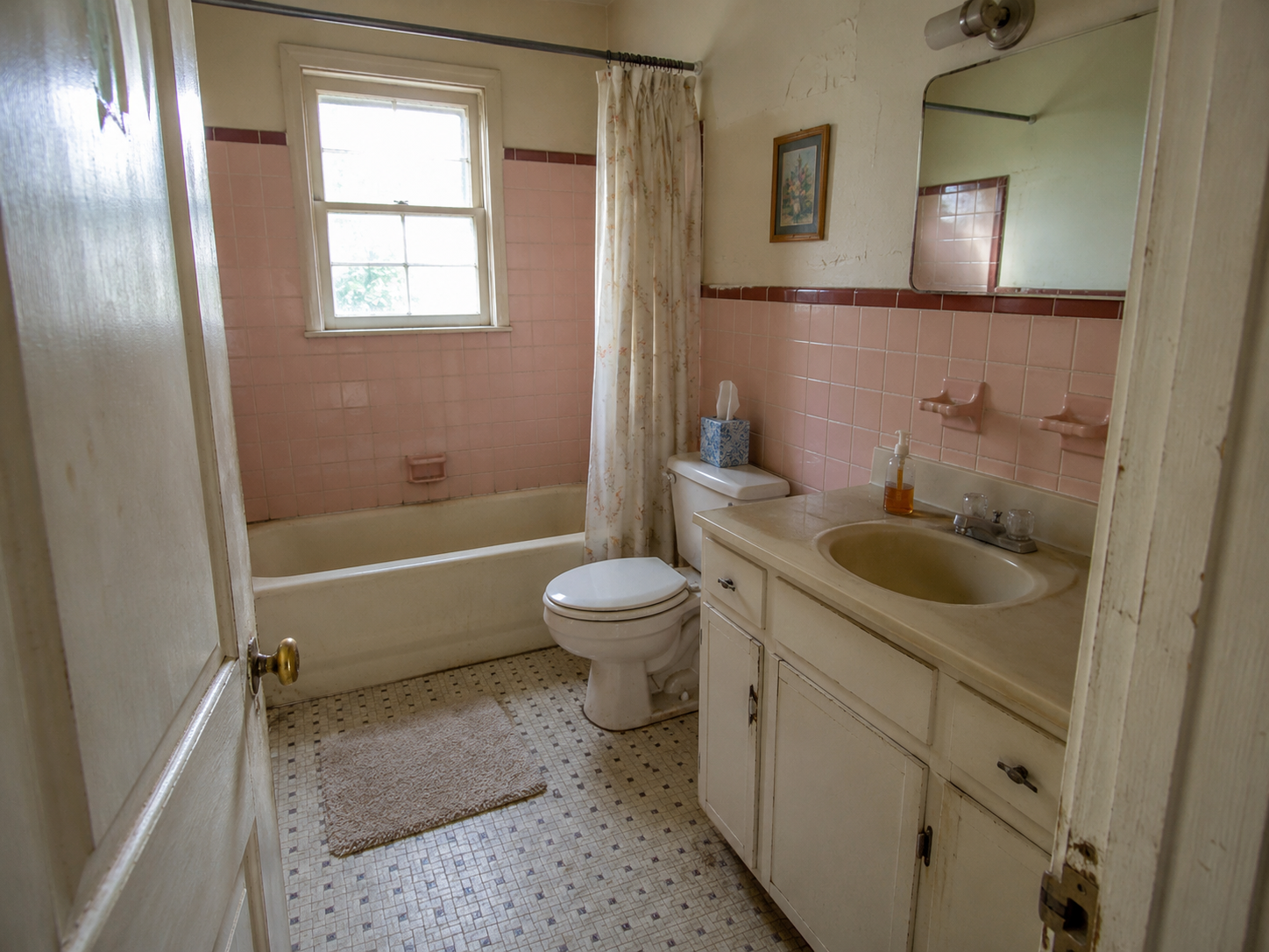 Old bathroom before remodel